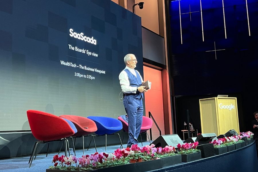 Steve presenting in Zurich